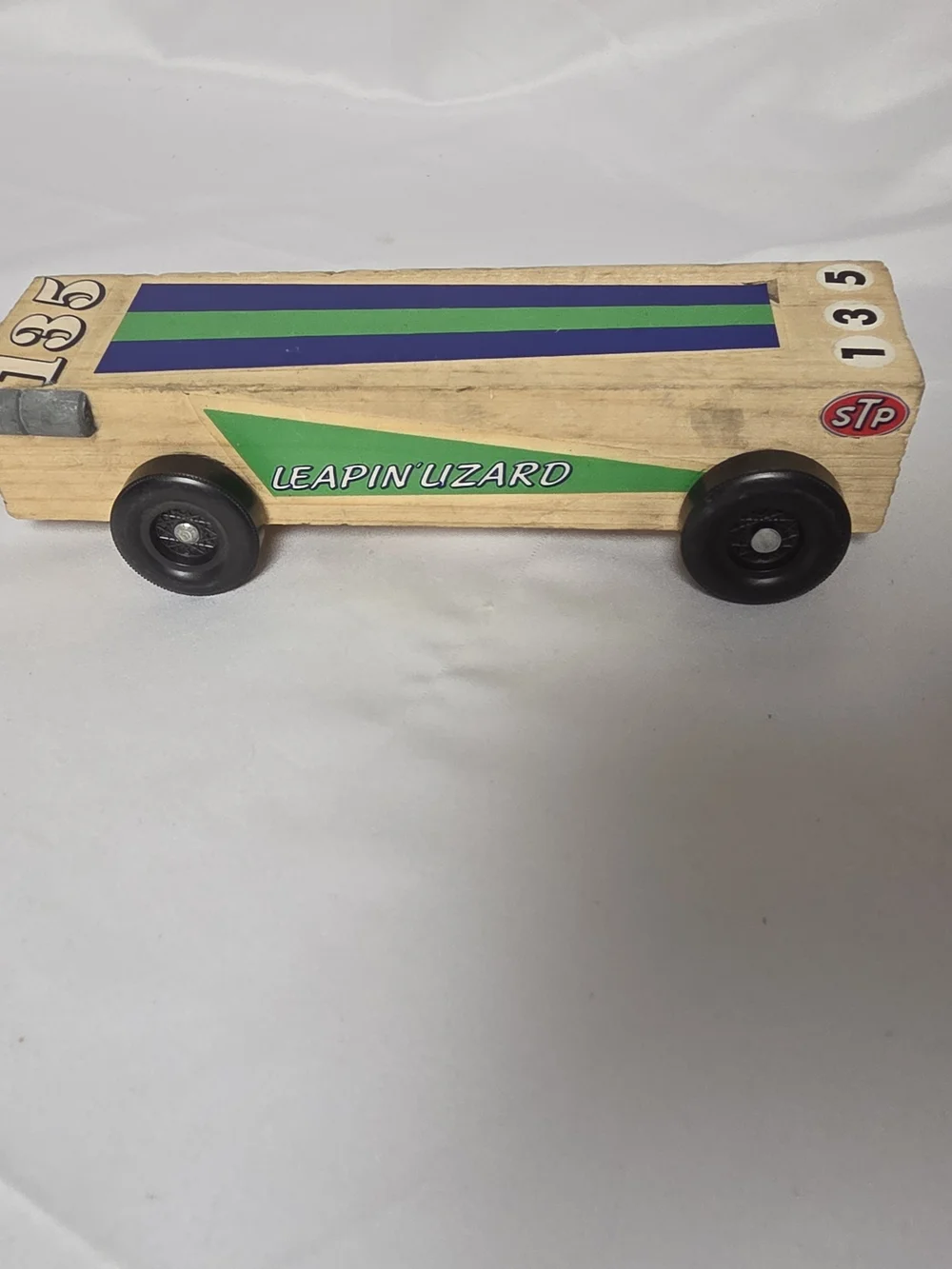 Fast‎ Pinewood Derby Car Ready to Race